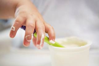 Perinatal and postnatal probiotic consumption has been shown to reduce skin hypersensitivity in infants, although the mechanisms remain unclear. Perinatal and postnatal probiotic consumption has been shown to reduce skin hypersensitivity in infants, although the mechanisms remain unclear.