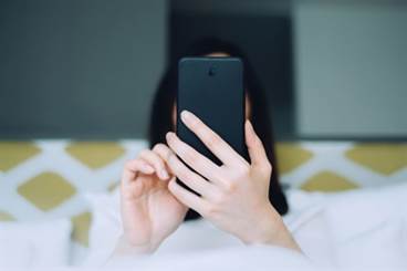 Smartphone App Effectively Teaches Visual Diagnosis of Melanoma Smartphone App Effectively Teaches Visual Diagnosis of Melanoma