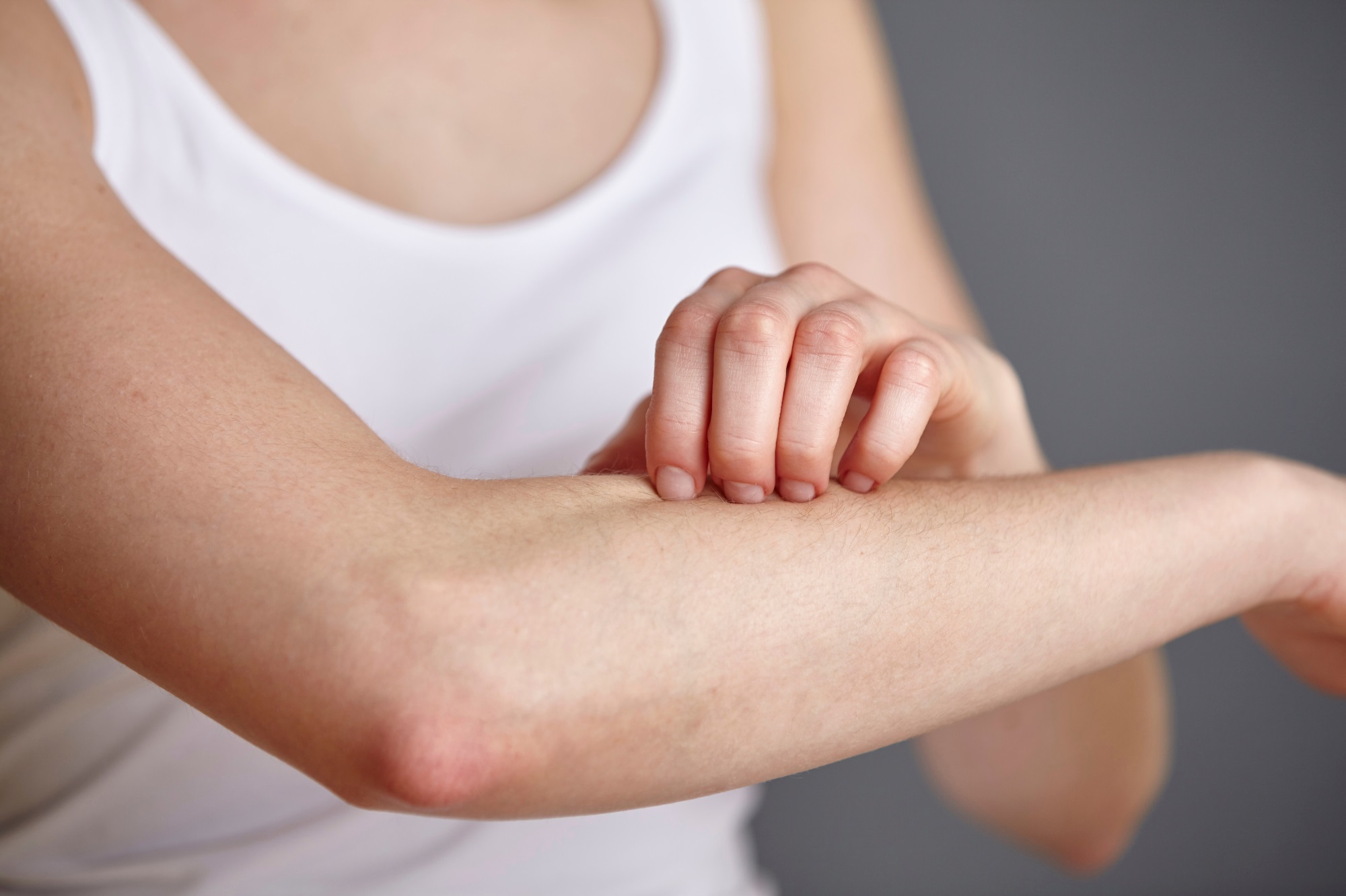 What Is Difference Between Itching And Pruritus