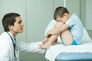 Half of parents report that their children aged 2 to 5 years are afraid of going to the doctor. Half of parents report that their children aged 2 to 5 years are afraid of going to the doctor.